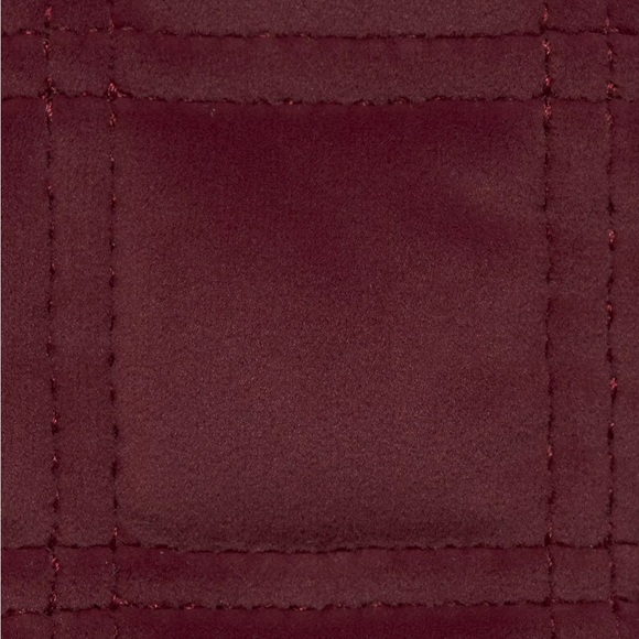 LULULEMON | ✨NEW✨ Everywhere Belt Bag 1L Quilted Velour in Wine Berry - Picture 6 of 8